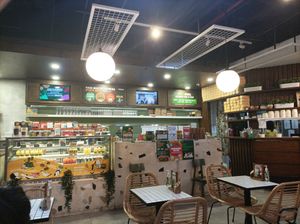  at Burgreens - Oakwood in Jakarta