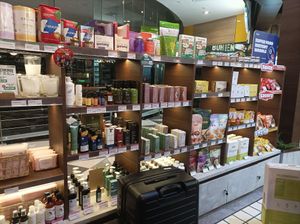  at Burgreens - Oakwood in Jakarta