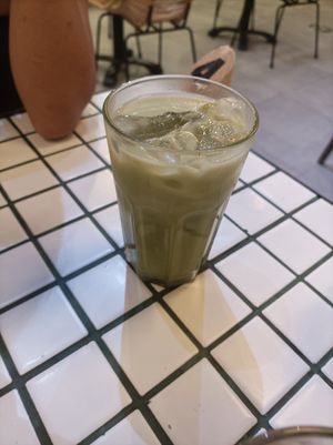  at Burgreens - Oakwood in Jakarta