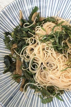 Capellini Seaweed Puree - close-up at Food Does Matter 푸드더즈매터 in Seoul