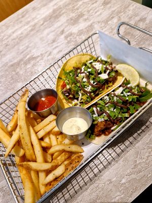 "Meat" taco😋 at Food Does Matter 푸드더즈매터 in Seoul