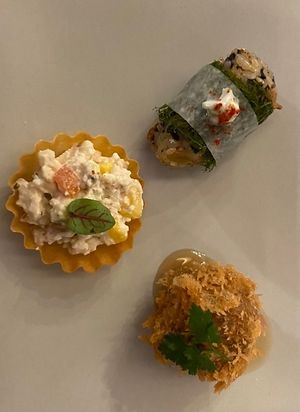 Amuse bouche  at Food Does Matter 푸드더즈매터 in Seoul