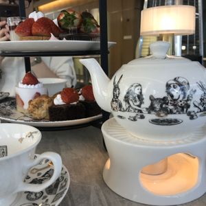 Afternoon tea set at Food Does Matter 푸드더즈매터 in Seoul