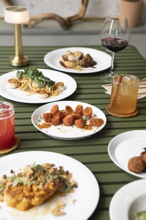 푸드더즈매터 - 테라스 다이닝 at Food Does Matter 푸드더즈매터 in Seoul