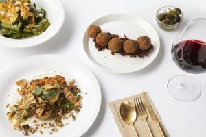 푸드더즈매터 - 테라스 다이닝 at Food Does Matter 푸드더즈매터 in Seoul