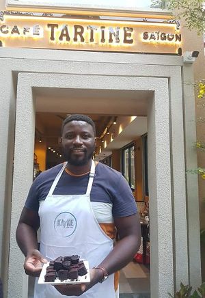 Vegan brownies tasting with Kayke Saigon at Tartine Saigon - Binh Thanh in Ho Chi Minh City