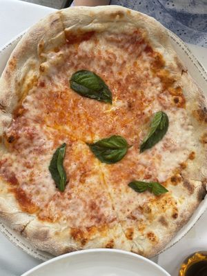 Margarita pizza  at Amor Di Pasta in Miami