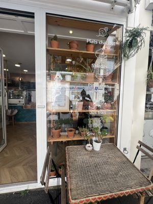 Front   at Nuts in Biarritz