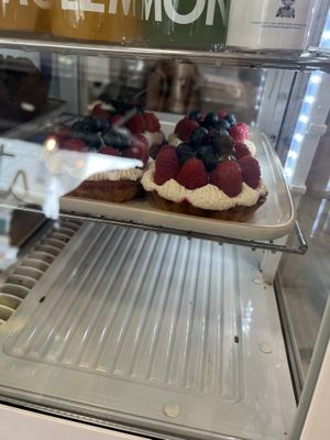 Vegan tart  at Nuts in Biarritz