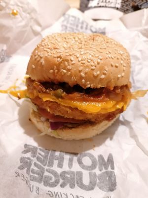 Burger at Mother Burger - Saldanha in Lisbon