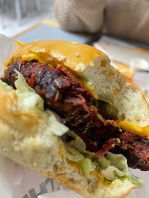 What the burger at Mother Burger - Saldanha in Lisbon
