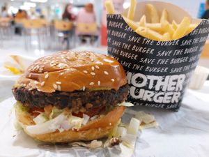  at Mother Burger - Saldanha in Lisbon