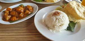 vegan potatoe curry at Dayang Cafe in Langkawi