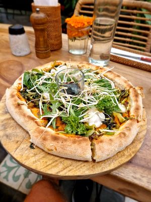 Vegan Pizza at Warung Seni in Tejakula
