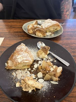 Dessert  at Ventre Content in Liege