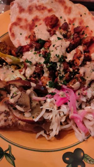 Tahini house (but a bit stingy in the tahini) at Ventre Content in Liege