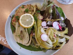 Fennel and pie at Ventre Content in Liege