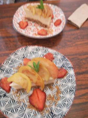 Vegan dessert at Ventre Content in Liege