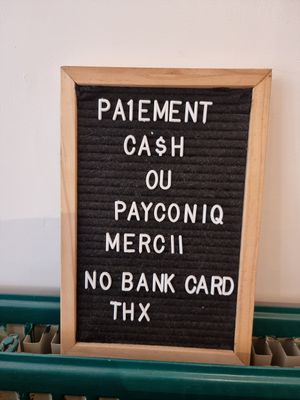Only cash or payconique app at Ventre Content in Liege