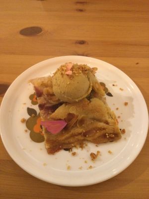 Dessert at Ventre Content in Liege