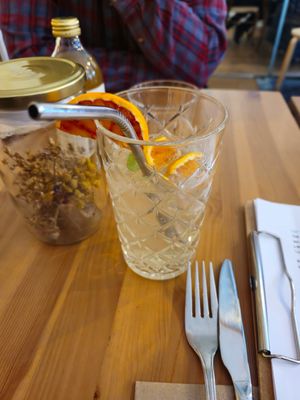  at Ventre Content in Liege