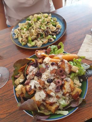  at Ventre Content in Liege