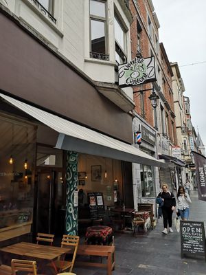 Outside at Ventre Content in Liege