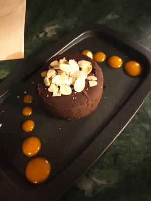 Tarte de chocolate at The Green Affair - Chiado in Lisbon