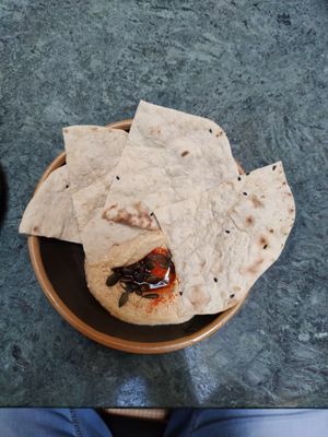 Bread, hummus and oil at The Green Affair - Chiado in Lisbon
