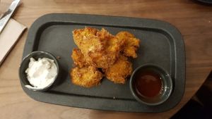 Blumenkohlwings at The Green Affair - Chiado in Lisbon