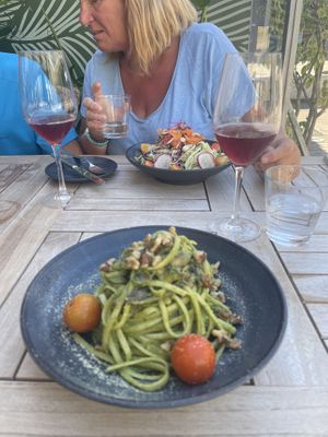 Linguine pasta and Thai salad  at The Green Affair - Chiado in Lisbon