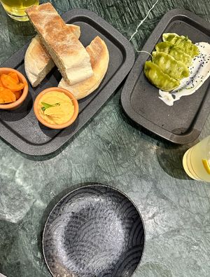 Hummus and Gyozas at The Green Affair - Chiado in Lisbon