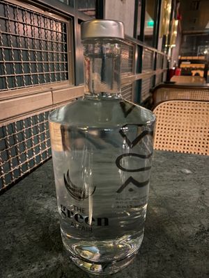 Still Water at The Green Affair - Chiado in Lisbon