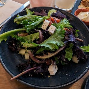 Seasonal salad at The Green Affair - Chiado in Lisbon