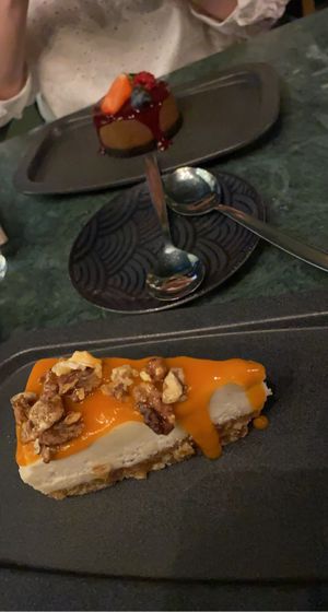 Vegan and gluten-free cakes  at The Green Affair - Chiado in Lisbon