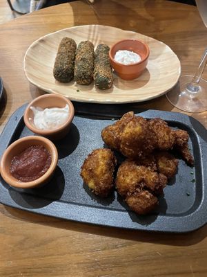 Croquettes and cauliflower wings  at The Green Affair - Chiado in Lisbon