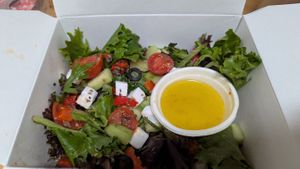 Summer Salad as takeaway at The Green Affair - Chiado in Lisbon