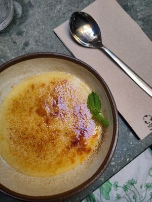 Creme Brullé at The Green Affair - Chiado in Lisbon