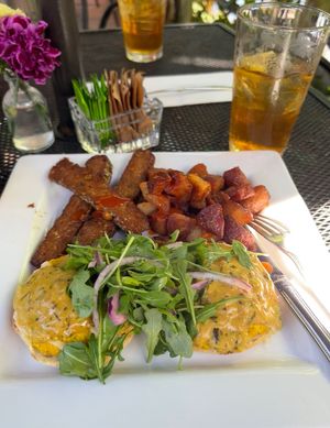 Benedict at Darbster in West Palm Beach