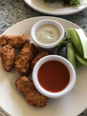 Wings   at Darbster in West Palm Beach