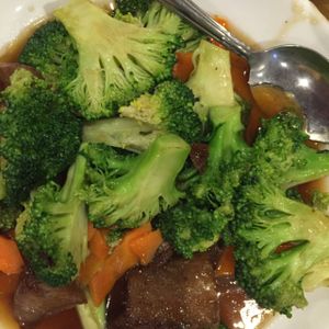 ";Beef"; with broccoli at Enjoy Vegetarian - Financial District in San Francisco