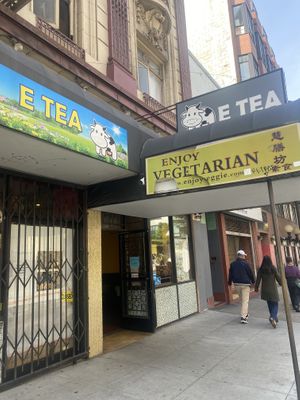 Kearny Street Signage Upon Arrivall  at Enjoy Vegetarian - Financial District in San Francisco