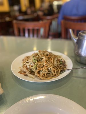 Vegan Chick’n’ Chow Mein w/Black Pepper Dish  at Enjoy Vegetarian - Financial District in San Francisco