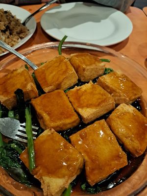 Tofu with brown sauce at Enjoy Vegetarian - Financial District in San Francisco