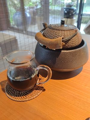 潽洱茶 at Yangming Spring - 陽明春天蔬食 in Taipei