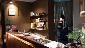 Reception area (10th floor) at Yangming Spring - 陽明春天蔬食 in Taipei