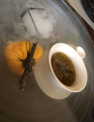 Flower soup  at Yangming Spring - 陽明春天蔬食 in Taipei
