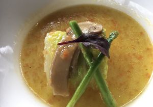 Baby Chinese cabbage with special mushroom  at Yangming Spring - 陽明春天蔬食 in Taipei