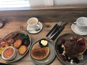 Big English breakfast and impossible pancake stack at Potts Coffee in Liverpool