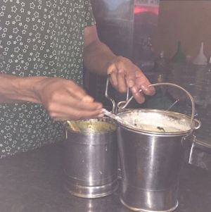serving chutney at Murugan in Chennai